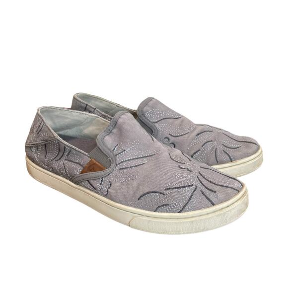 OluKai Size 7.5 Shoes Pehuea Humu Lau Slip On Sneaker Fold Down Heel Embroidered - Picture 1 of 15